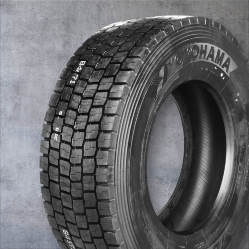 Грузовая шина Yokohama 704R 315/70 R22.5 154/150L, ведущая ось
