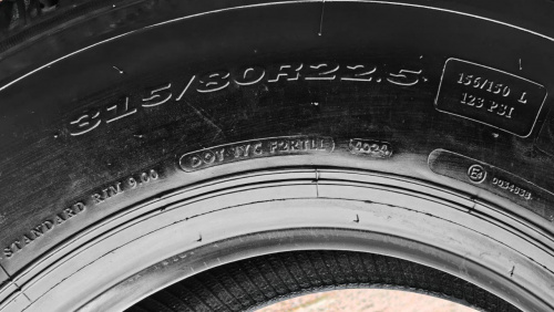 Грузовые шины LingLong 315/80R22.5 D960 156/150L 20PR TL